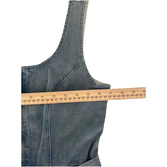 Charlotte Russe Denim Jumper NWT Sleeveless Lightwash Catsuit Jumpsuit Size M - Picture 8 of 13